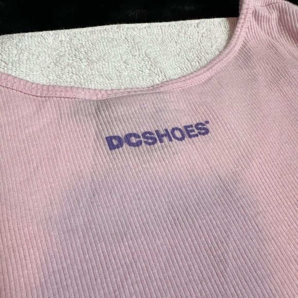 Vintage Y2K DC Shoes brand, ribbed baby pink tank top, juniors size Large - Picture 5 of 7